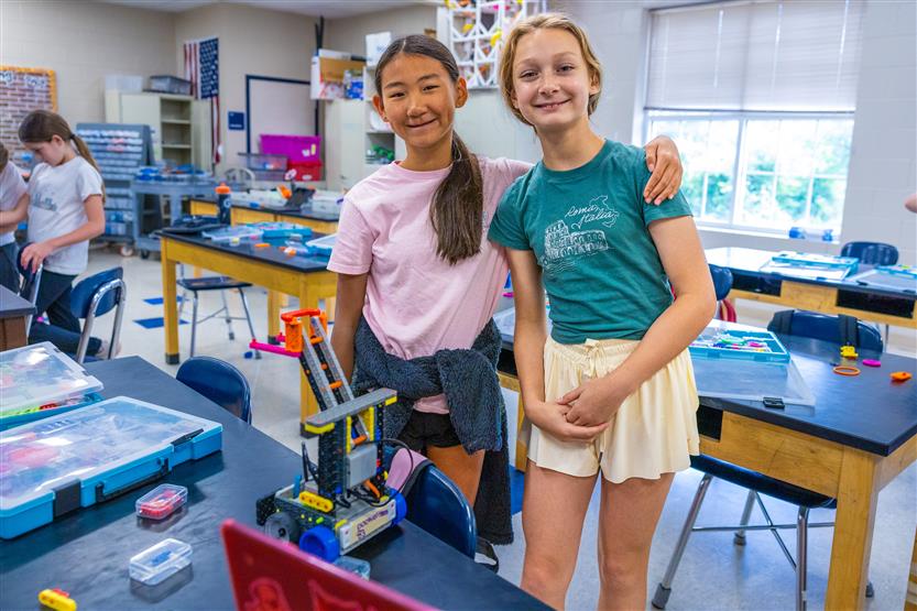 Students build robots